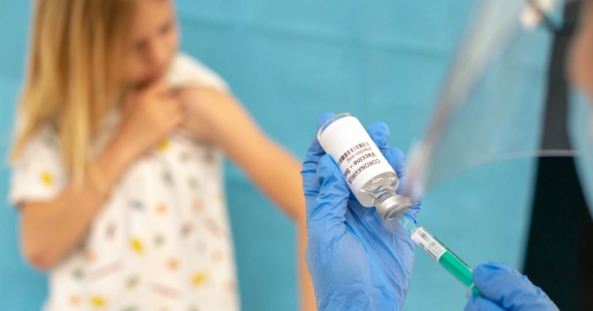  Две деца „случайно“ са получили ваксини срещу COVID-19, и двете вече страдат от „сърдечни проблеми“ |  TierraPura.org

