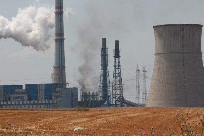 Въпрос за милиарди: Кой и защо лъже, че ще затваряме въглищните централи?