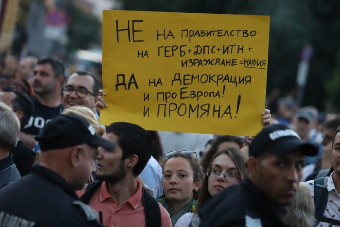 13 фатални събития през 2022-ра, които промениха настоящето ни