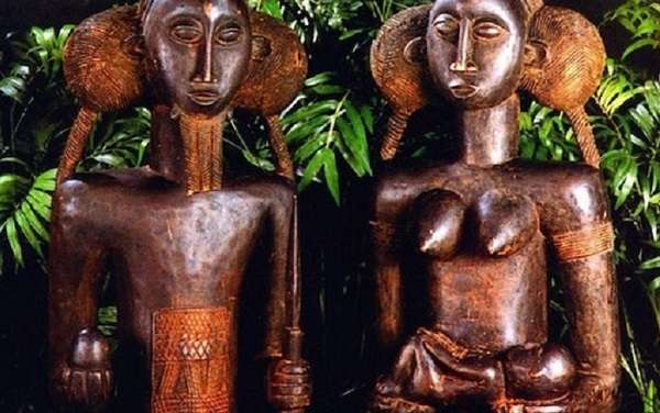 Жени забременяват от докосване на африканска статуя