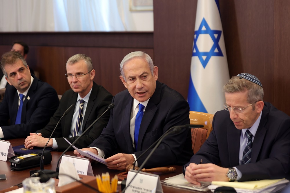 Биньямин Нетаньяху заверяет, что интересы Израиля для него выше требований США дать оружие ВСУ.