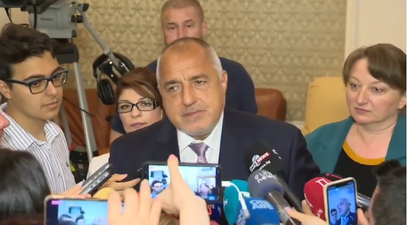 Бойко Борисов вече се държи като президент на България