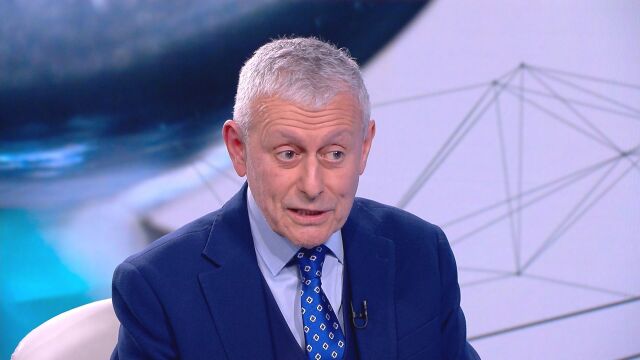 Коментар: Бяхме на две седмици от ядрена война