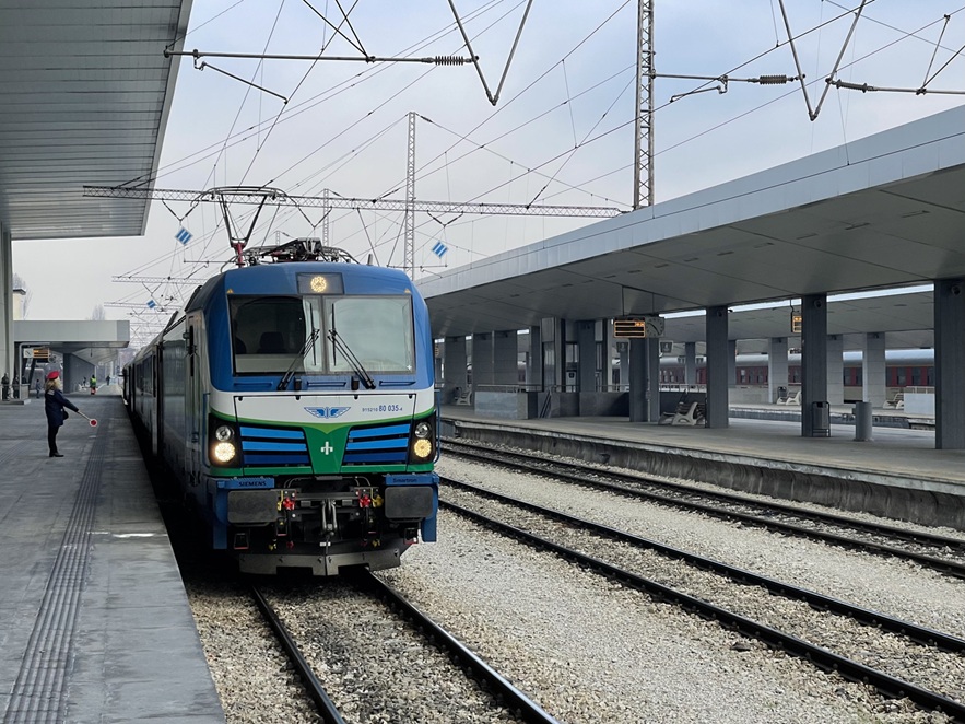 БДЖ пусна в движение още три локомотива „Смартрон“, ще носят имената на видни българи
