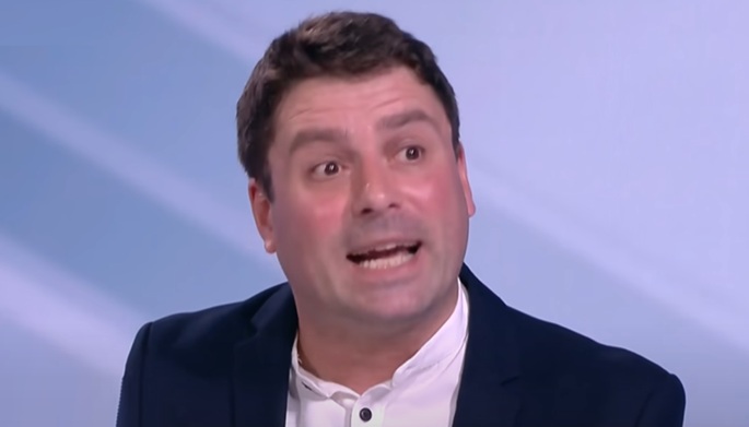 Резил! „Свидетелят“ на АКФ е Веско С*кса, виси ли на лихвари и какви „добавки“ ползва?